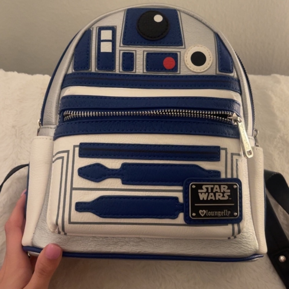 Loungefly x Starwars R2D2 backpack